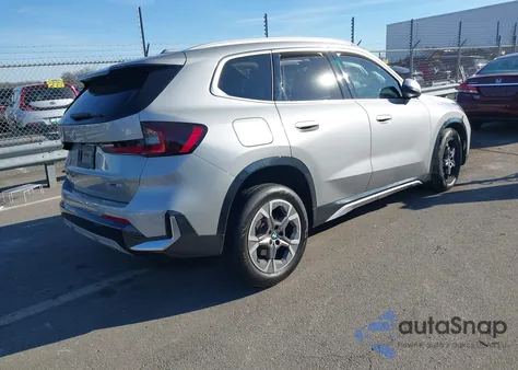 2024 BMW X1 xDrive28I z USA, uszkodzony, nr VIN WBX73EF01R5023963